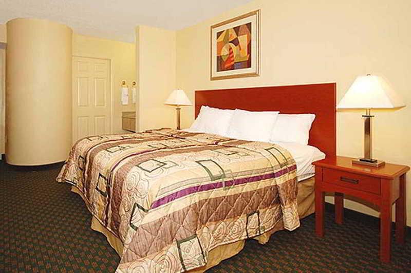 Sleep Near Ft. Jackson Gasthof Columbia